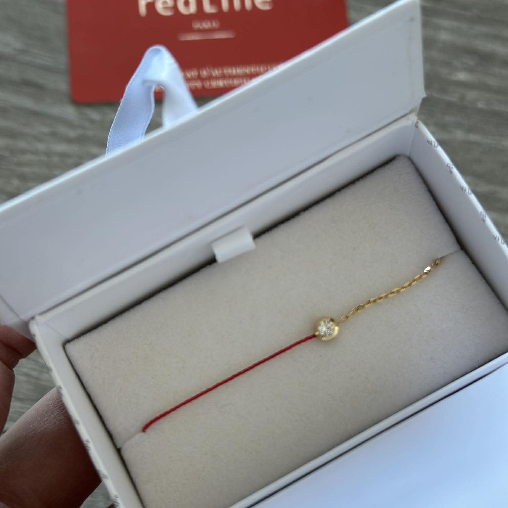 Redline Gold Bracelet with Red Thread - Picture 5 of 7